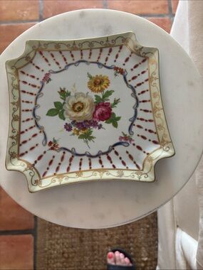 Decorative Floral Porcelain Dish in White and Gold